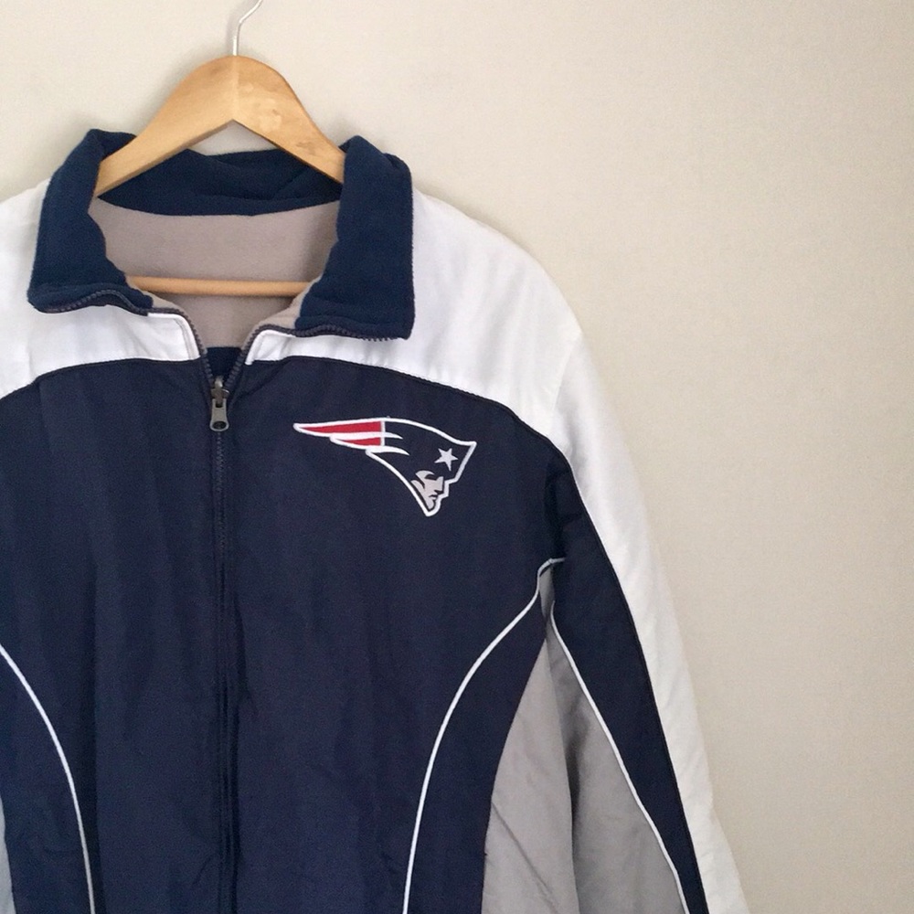 NFL New England Patriots Reversible Jacket - Picture 2 of 8
